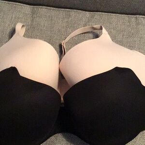 NWOT VS LINED DEMI nude and black